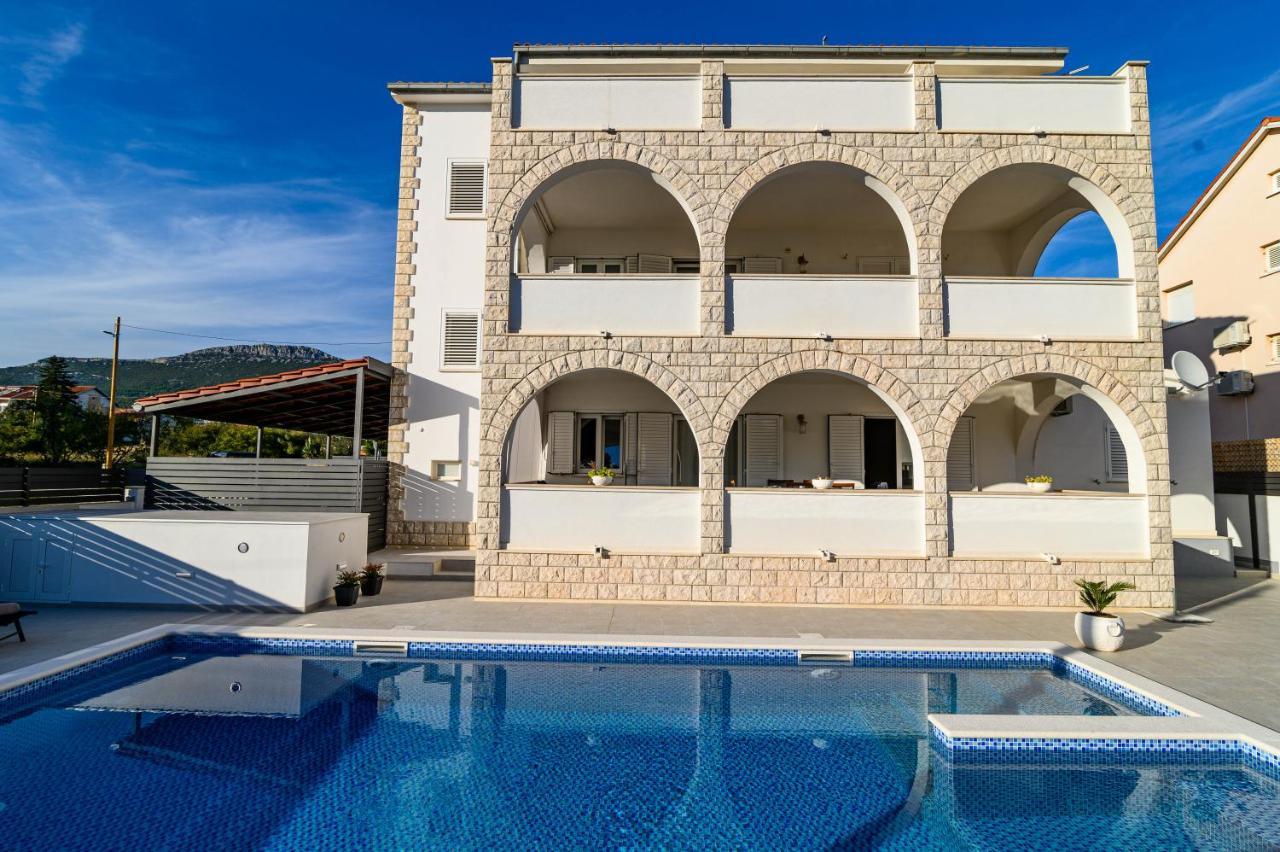 Villa Relax - Beautiful Apartment With Heated Saltwater Pool & Jacuzzi Kastela Luaran gambar