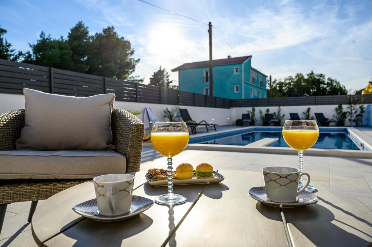 Villa Relax - Beautiful Apartment With Heated Saltwater Pool & Jacuzzi Kastela Luaran gambar