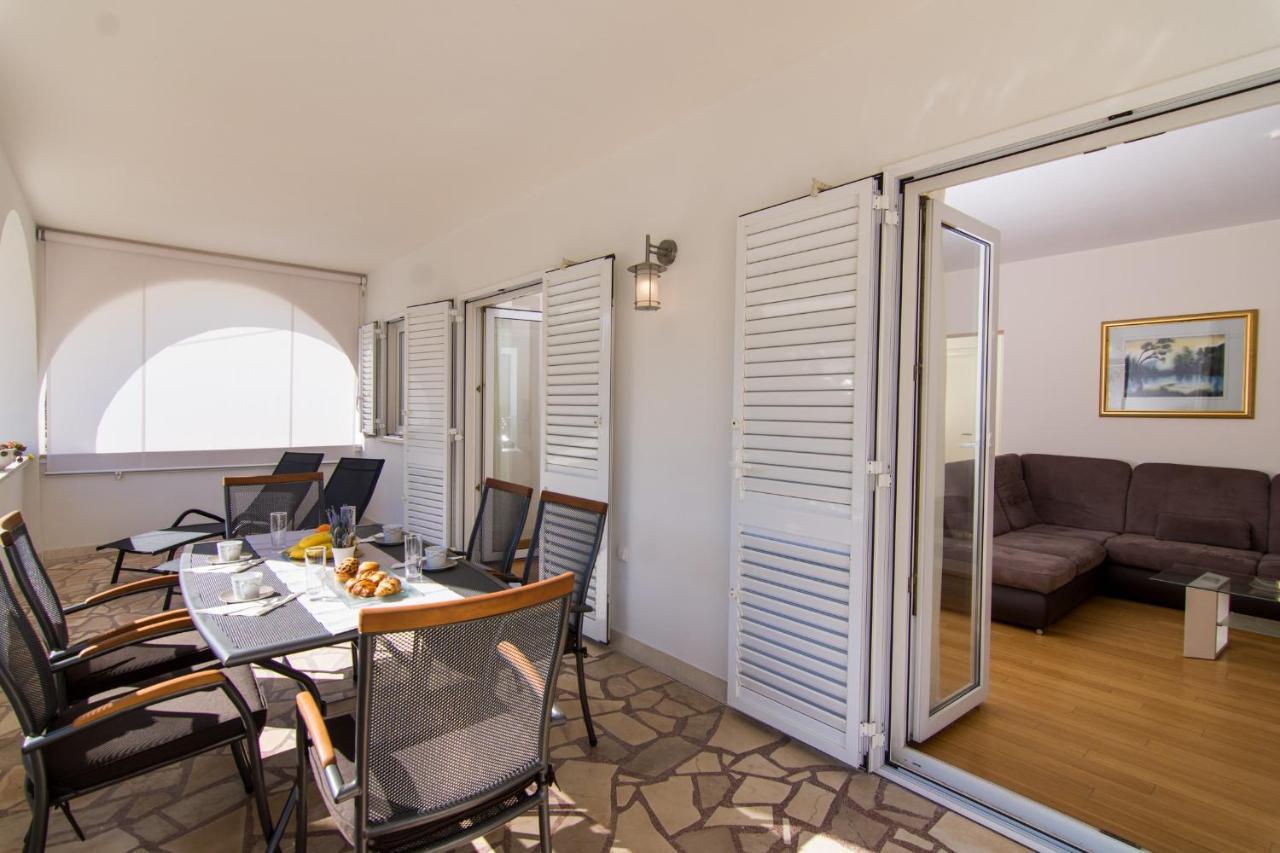 Villa Relax - Beautiful Apartment With Heated Saltwater Pool & Jacuzzi Kastela Luaran gambar